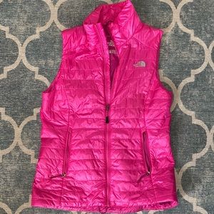 The North Face Flashdry Quilted Puffer Zip Up Vest Bright Pink